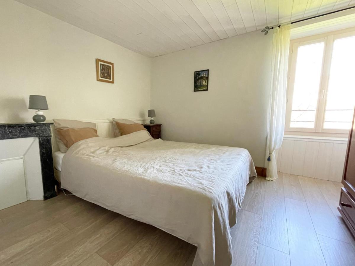 Holiday home For 6 Persons At Ferme La Geneste Coux-et-Bigaroque-Mouzens