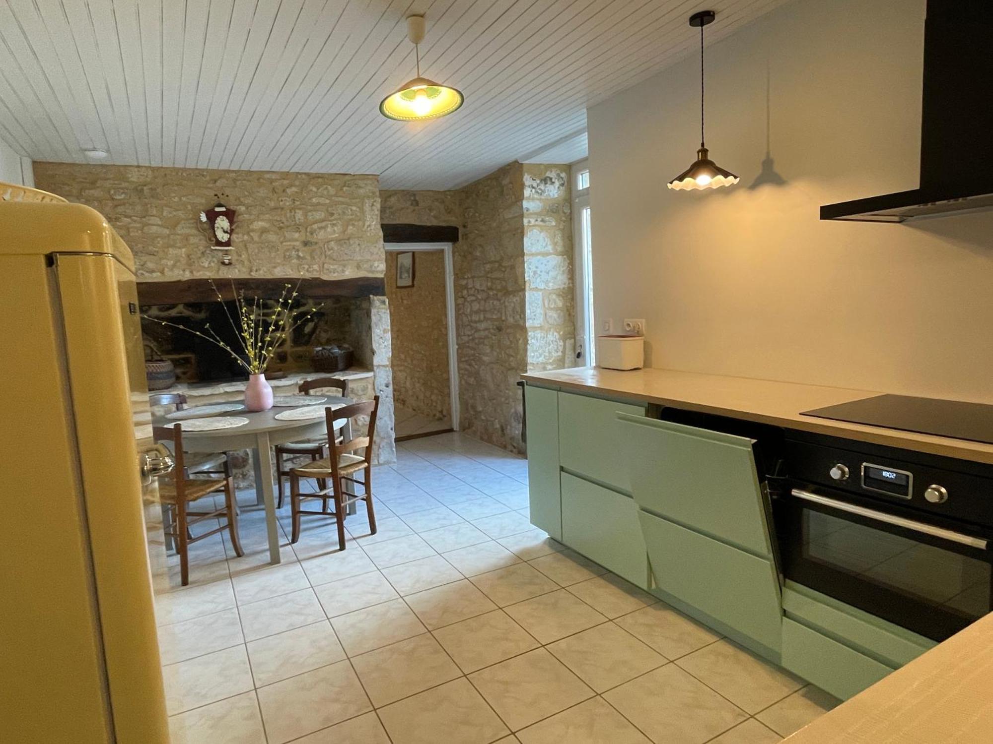 For 6 Persons At Ferme La Geneste Holiday home Coux-et-Bigaroque-Mouzens